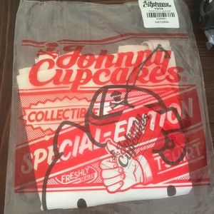 Johnny Cupcakes x Hello Kitty special edition tote